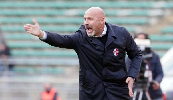 Ufficiale, esonerato Castori: Colantuono nuovo allenatore della Salernitana