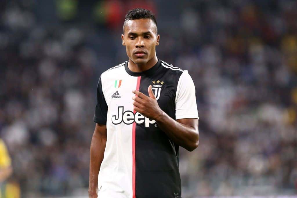 Juventus, Alex Sandro positivo al Covid-19