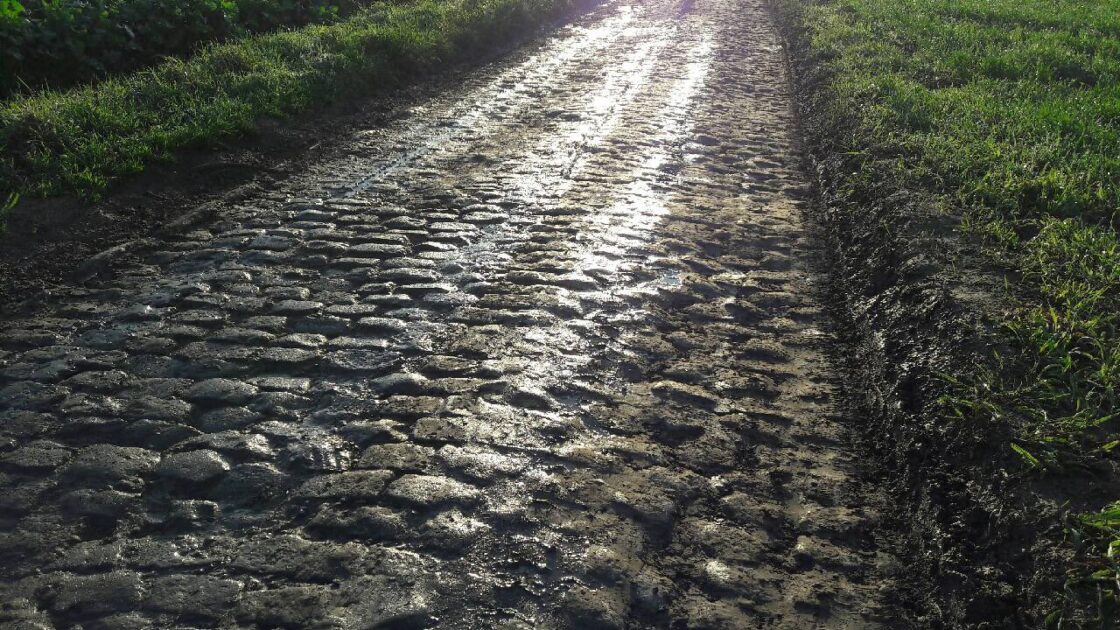 Ciclismo, Parigi-Roubaix verso il rinvio