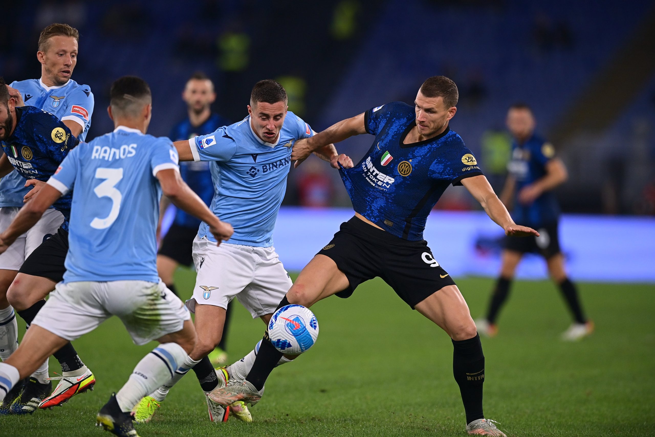 Lazio-Inter 3-1, voti e pagelle: Barella lotta, male Gagliardini, Skriniar e Handanovic