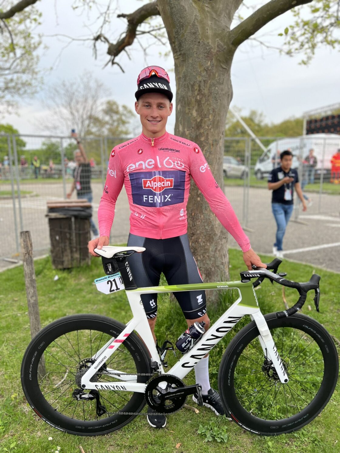 Giro d’Italia 2022: Van Der Poel in rosa dopo le tappe ungheresi