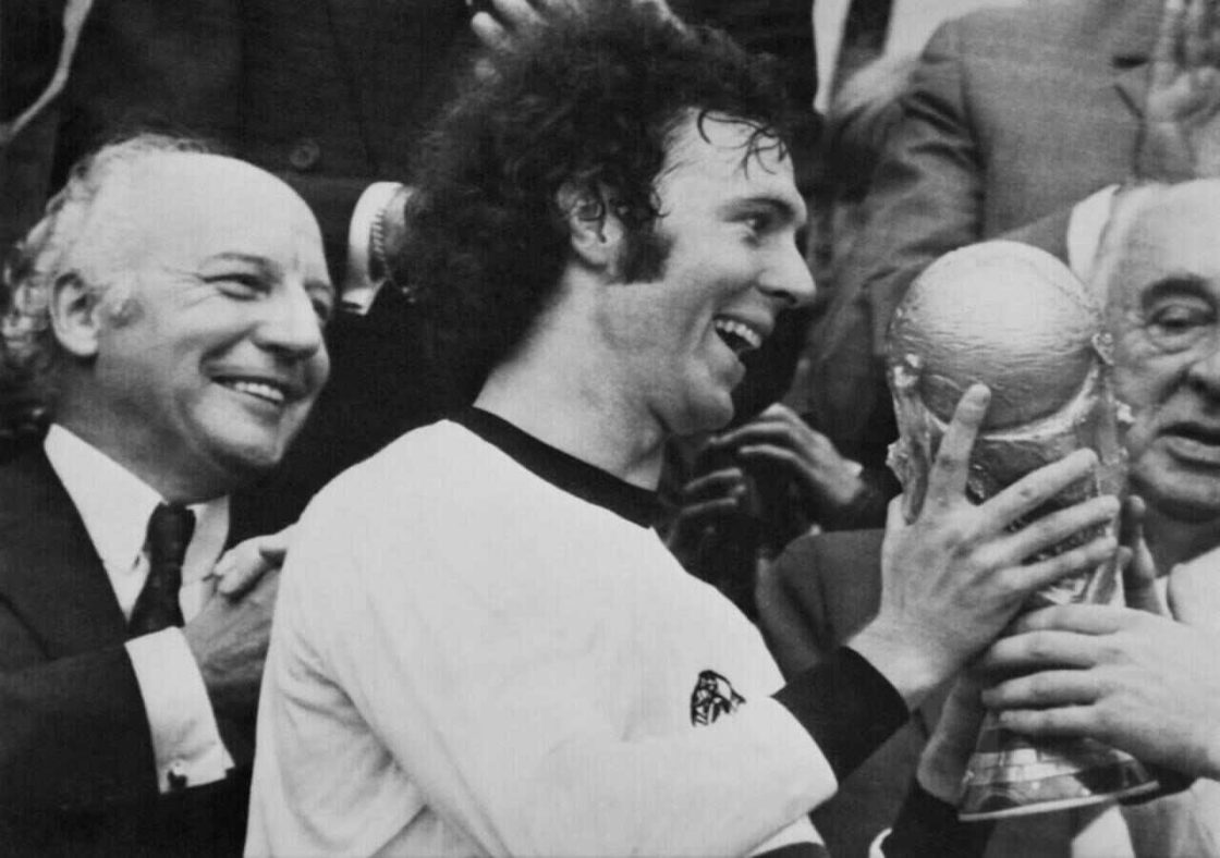 Lutto nel calcio: è morto Franz Beckenbauer